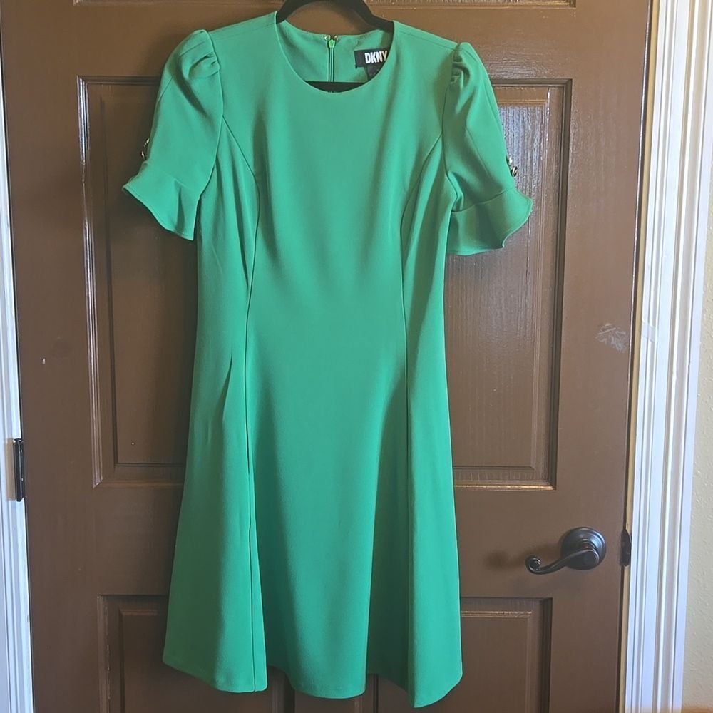 DKNY-Green stretchy fit n flare dress with bell sleeves Sz 4